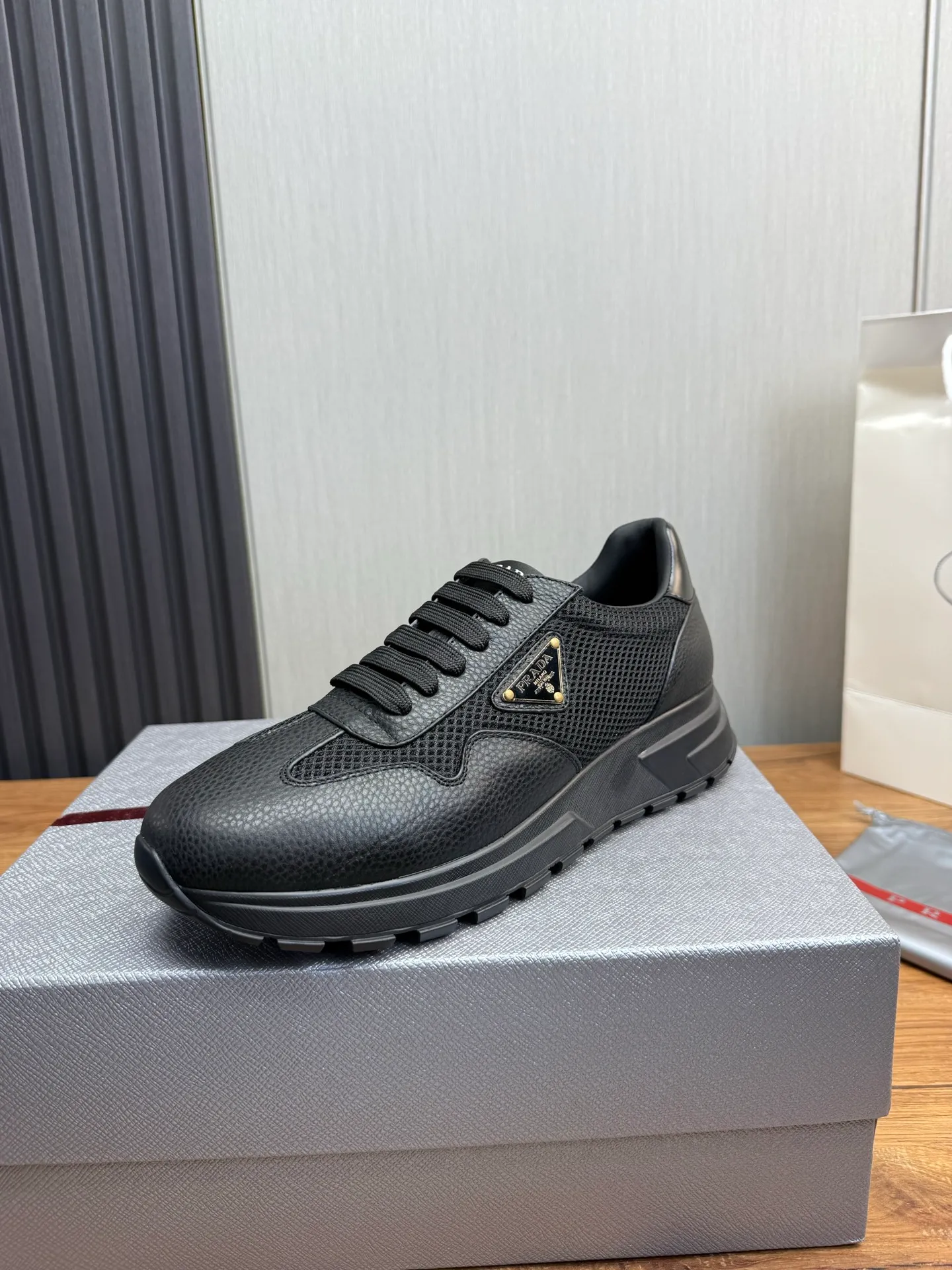 Men's shoes 💰560💰 [PRADA] Men's shoes are popular in the counter, official website is synchronized, 1 high-quality shipment ✔️Original cowhide mesh + cowhide lining, 1🆚1 replica, original sole, 38-45 (45 customized, non-refundable)